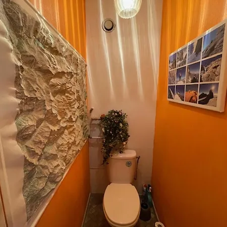 Accueillant Au Pied Des Pistes Avec Balcon Et Cuisine Equipee - Fr-1-516-21 * Les Deux Alpes